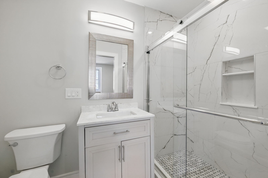 125 Saratoga St ,, East Boston