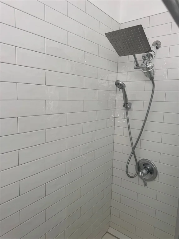 2 Harding St, Fitchburg