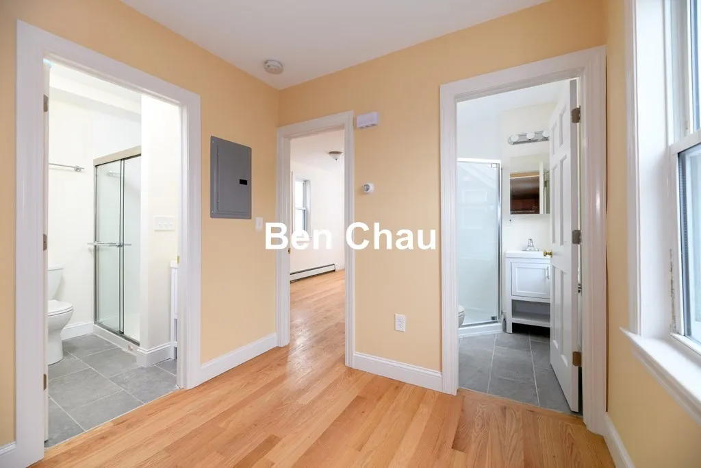 305 Hurley St, East Cambridge