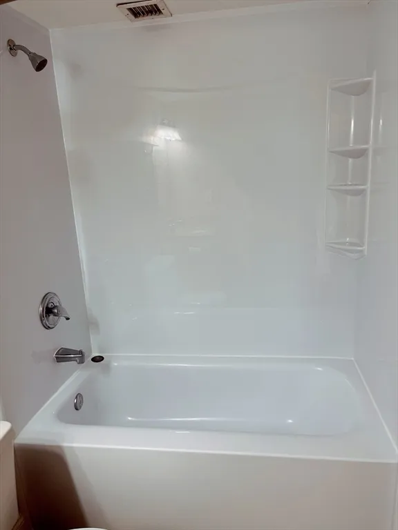 15 North Beacon St, Brighton