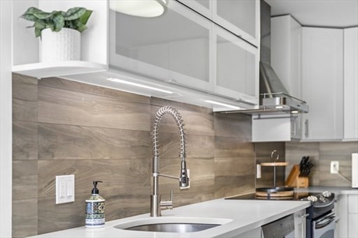 608 Massachusetts Ave, South End