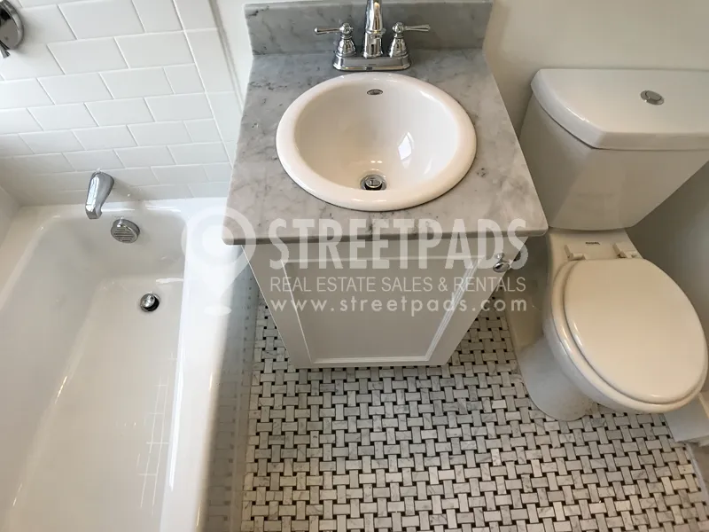 26 Chauncy St, Neighborhood Nine