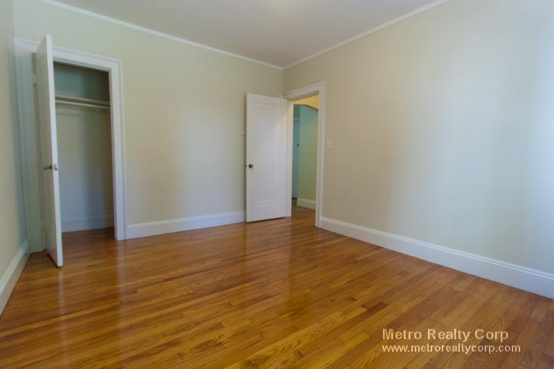 85 Strathmore, Brighton