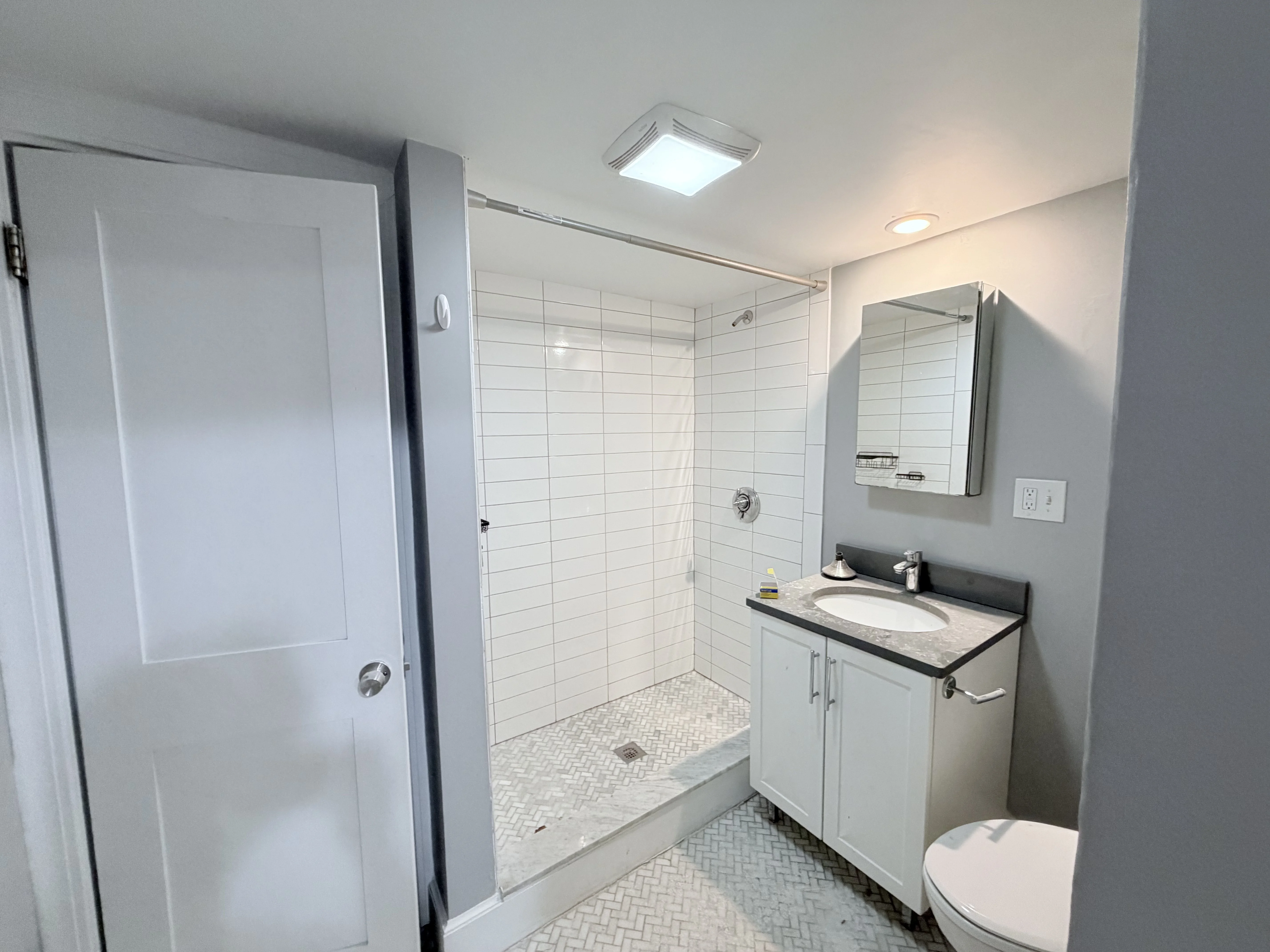 45 Carlton St, Longwood