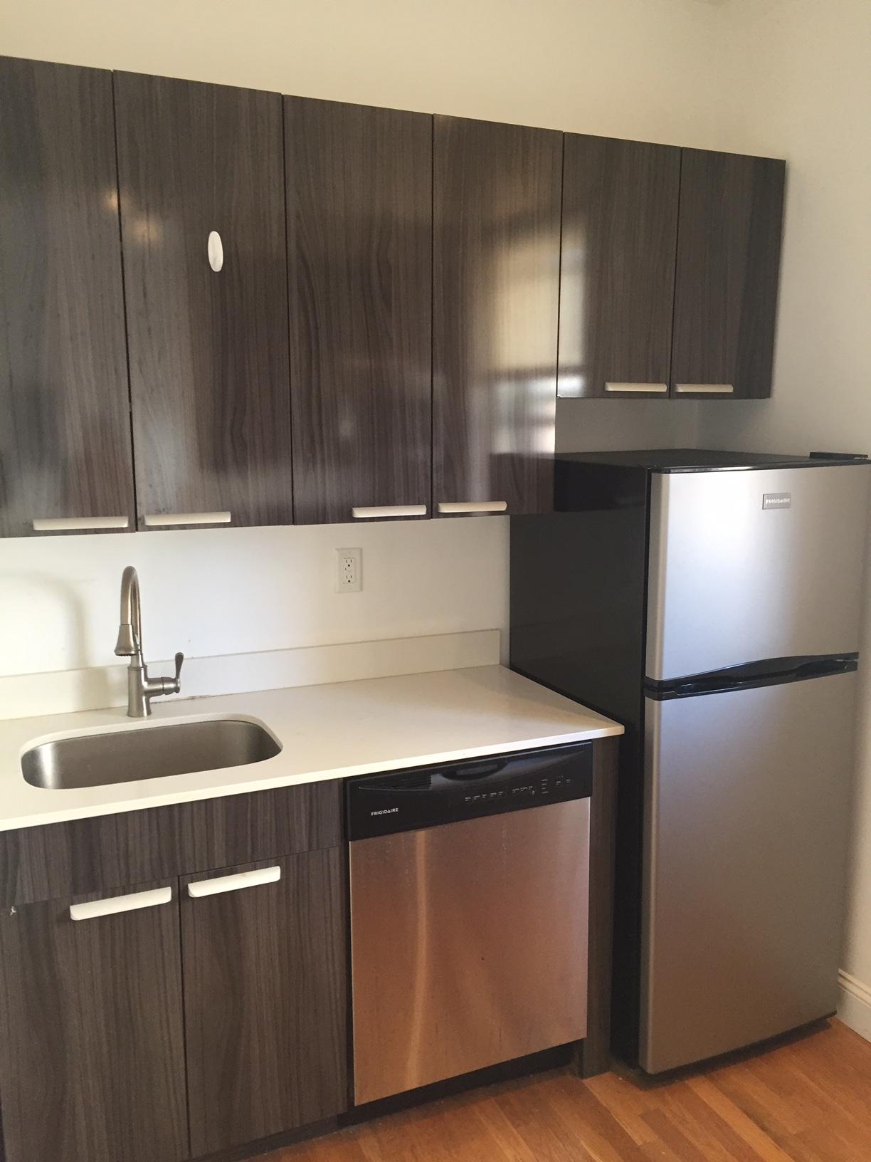 120 Peterborough St, Fenway