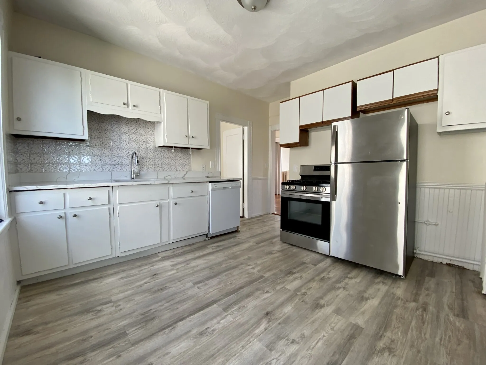 14 Belknap St, West Somerville