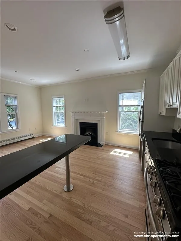 65 Langdon St, Neighborhood Nine