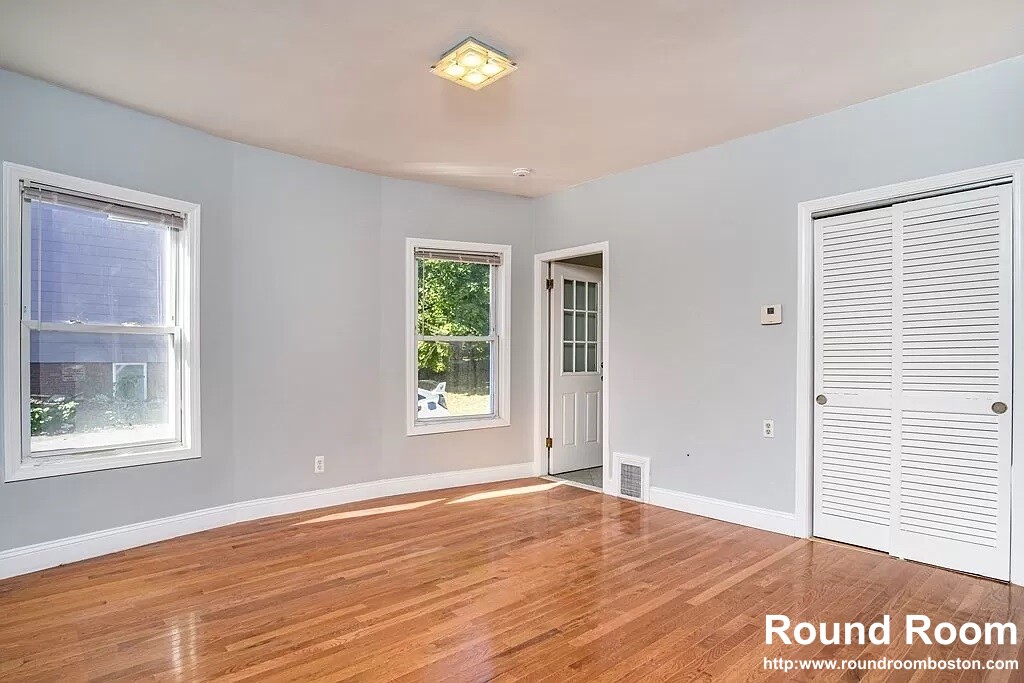 28 Moreland St, Winter Hill