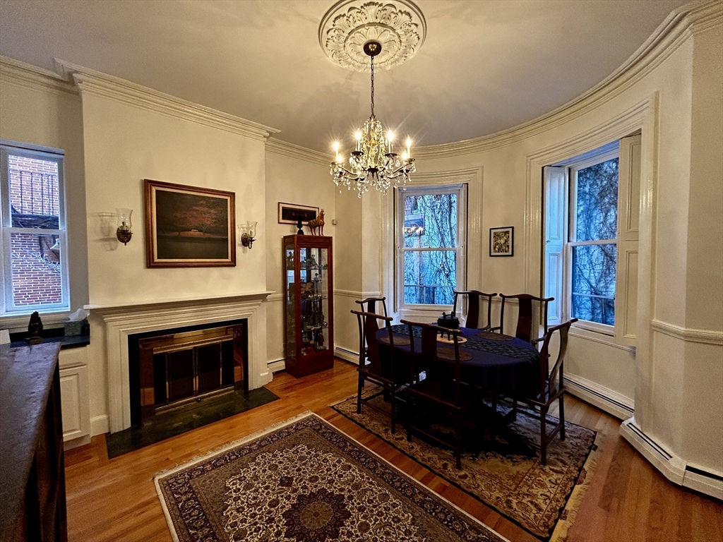 3 Walnut St, Beacon Hill