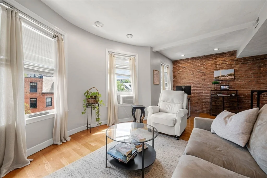 277 Shawmut Ave, South End