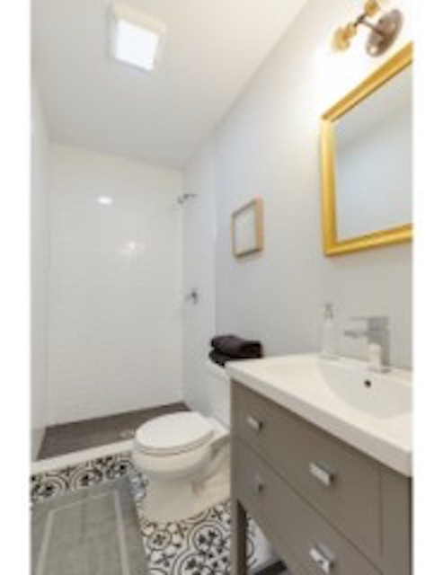 4 bed, 2 bath apartment for rent at 128 Bremen St Unit 2, East Boston — photo 5 of 8