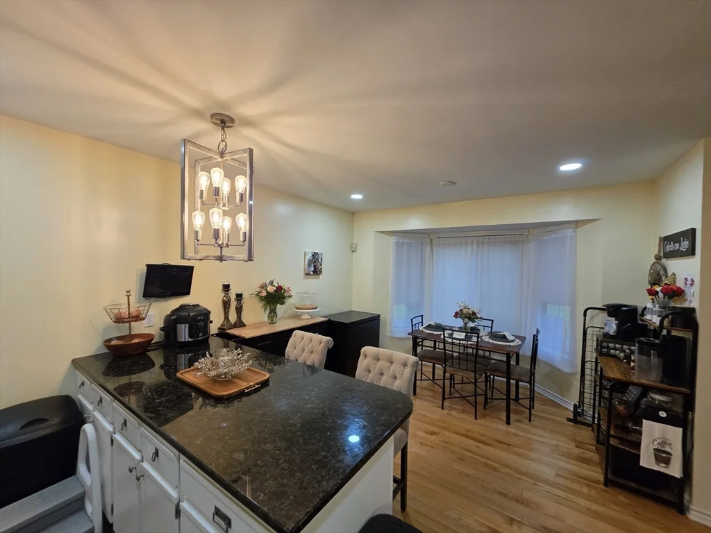 104 Johnson Rd, Chicopee