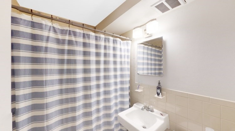 14 Murdock, Ball Square