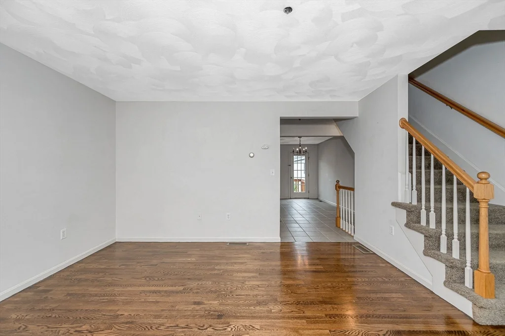 42 Rogers St, Tewksbury