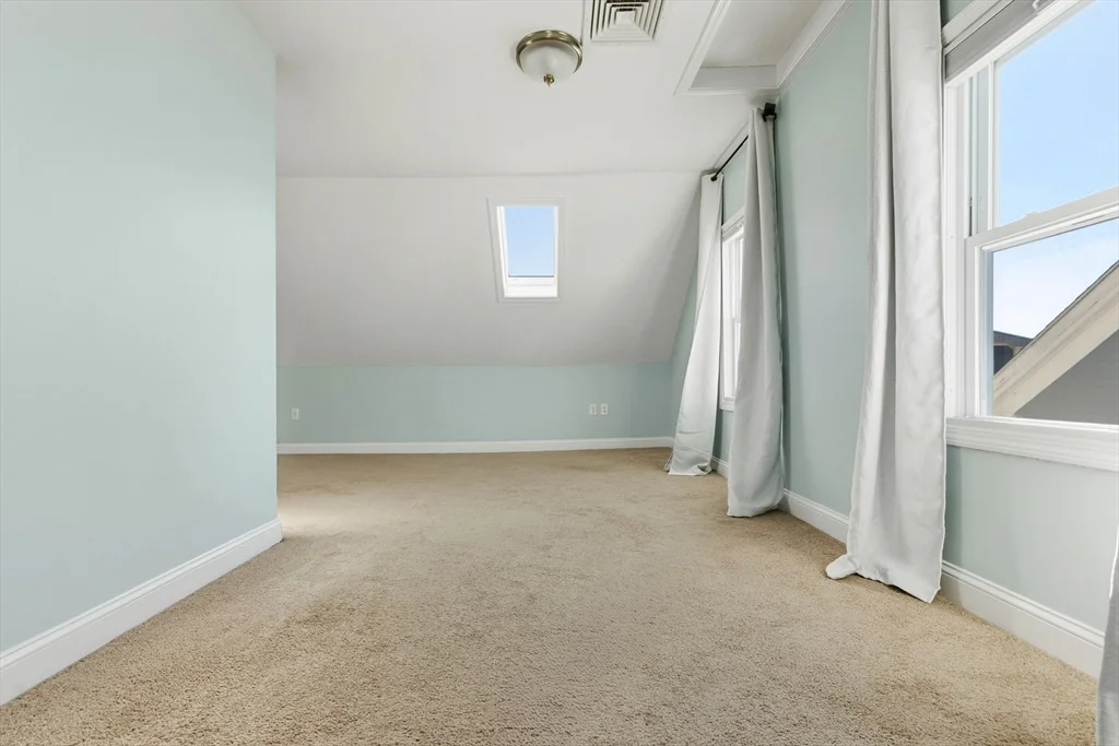 21 Emerton St, Salem