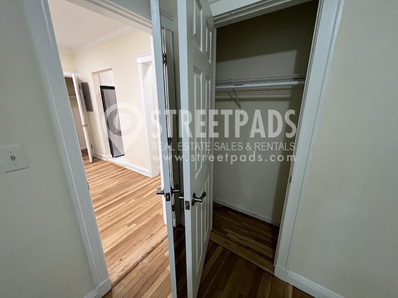 175 Kent St, Brookline