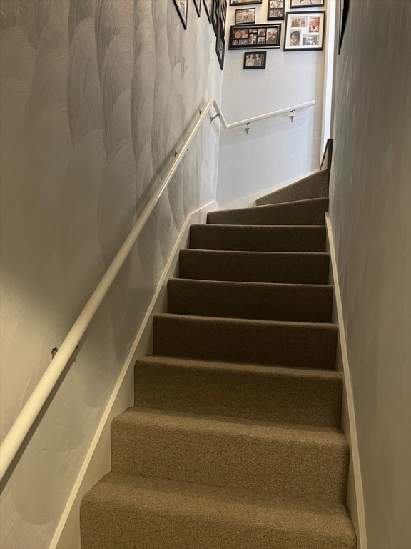 97 Metropolitan Ave, Ashland