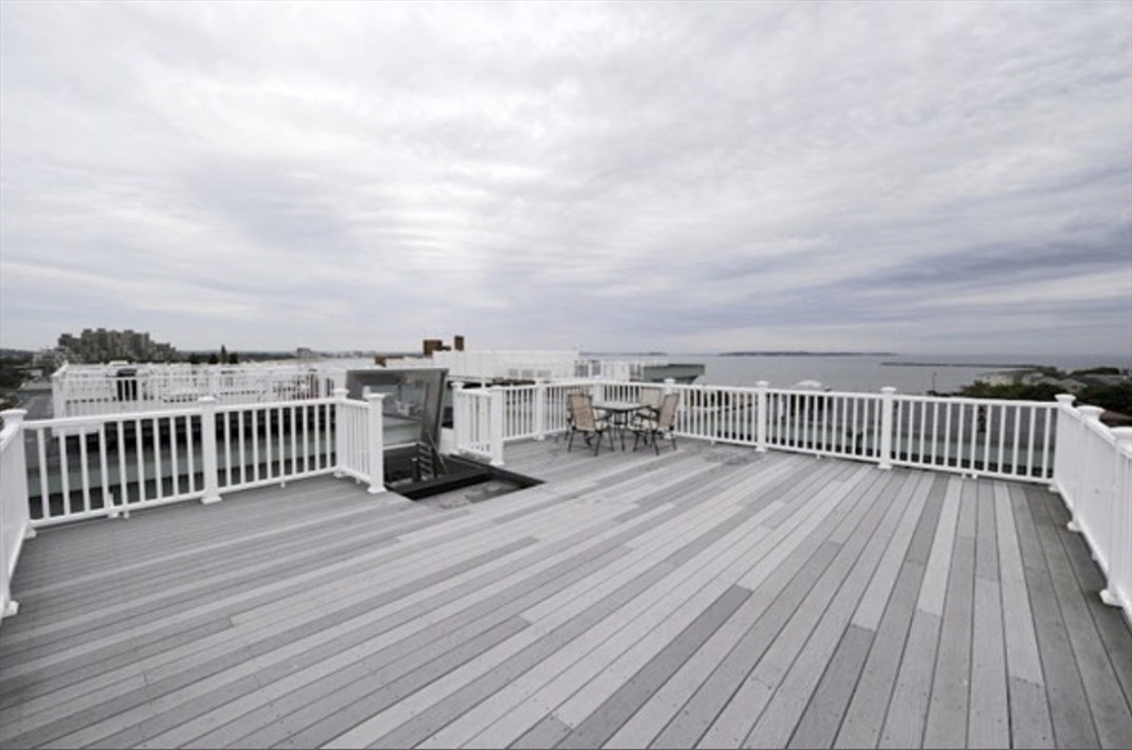 10 Ocean Ave, Revere Beach