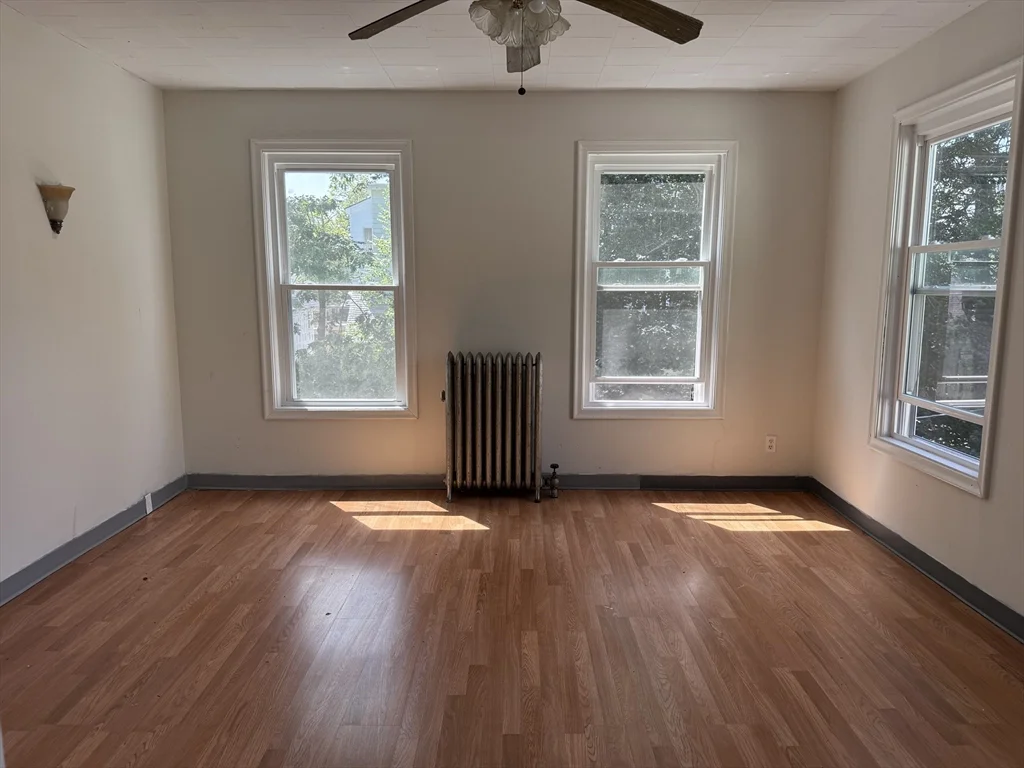 91 Woodland Ave, Gardner