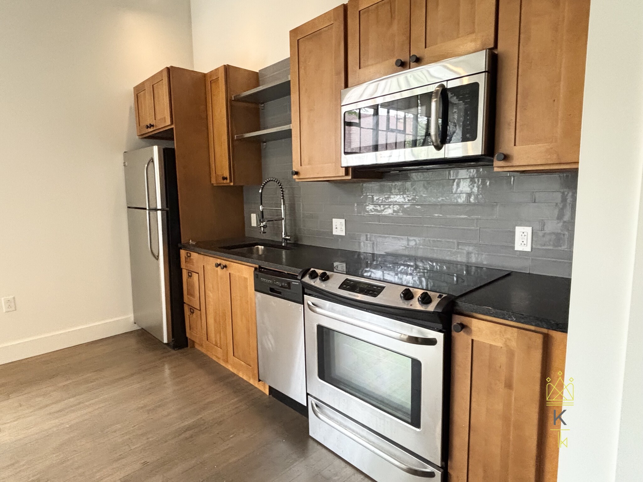 20 Sunnyside St, Jamaica Plain