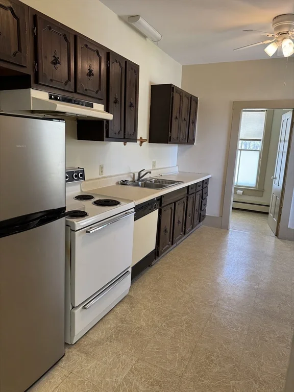 46 North Main St, West Brookfield