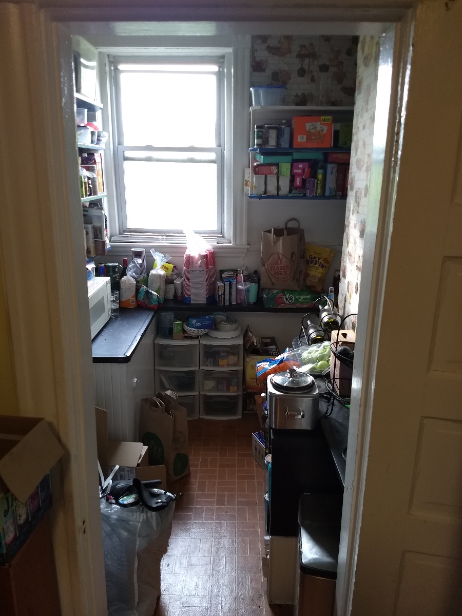 5 bed, 1 bath apartment for rent at 18 Mount Hood Rd Unit 3, Brighton — photo 4 of 41