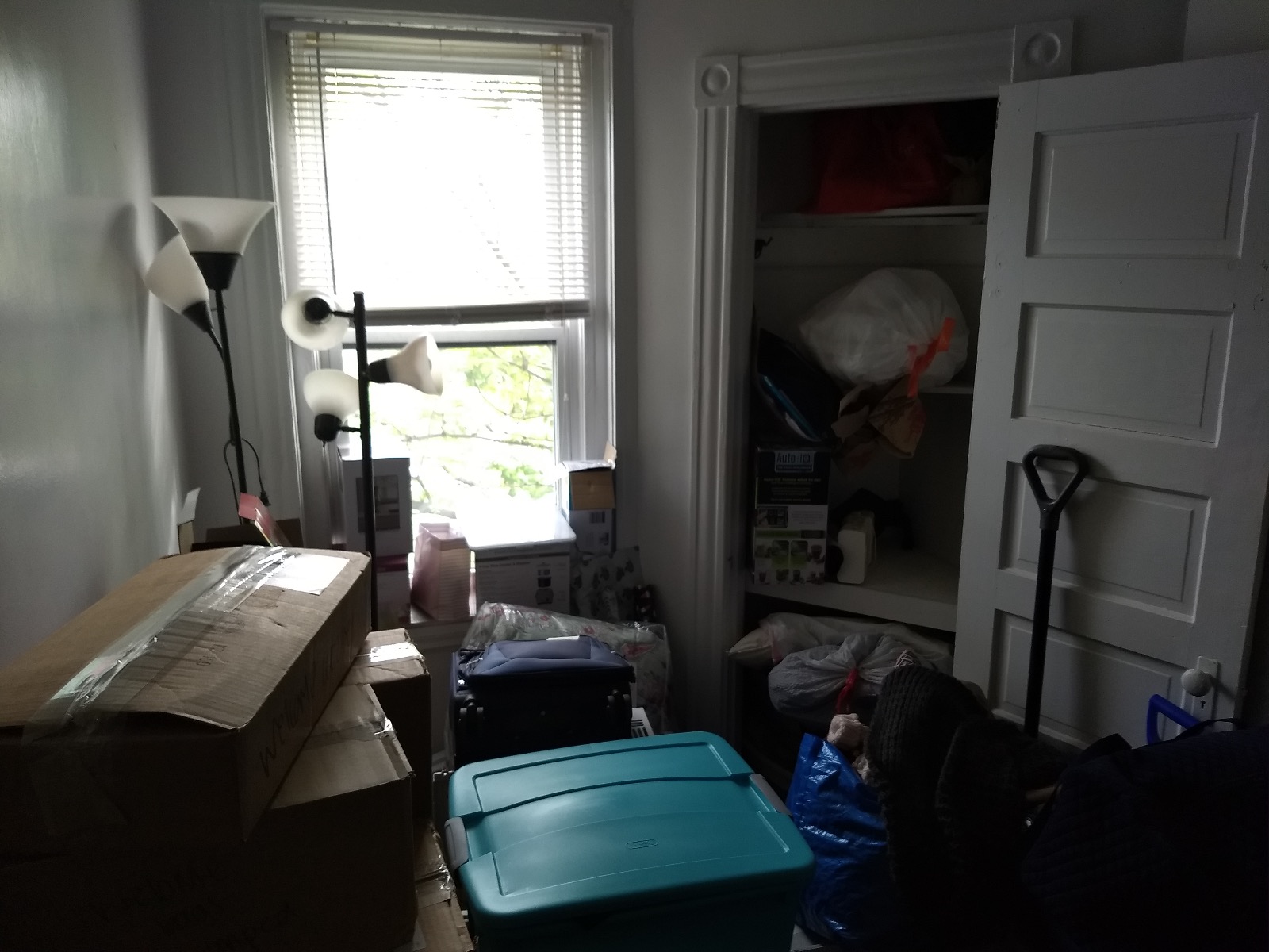 5 bed, 1 bath apartment for rent at 18 Mount Hood Rd Unit 3, Brighton — photo 6 of 41
