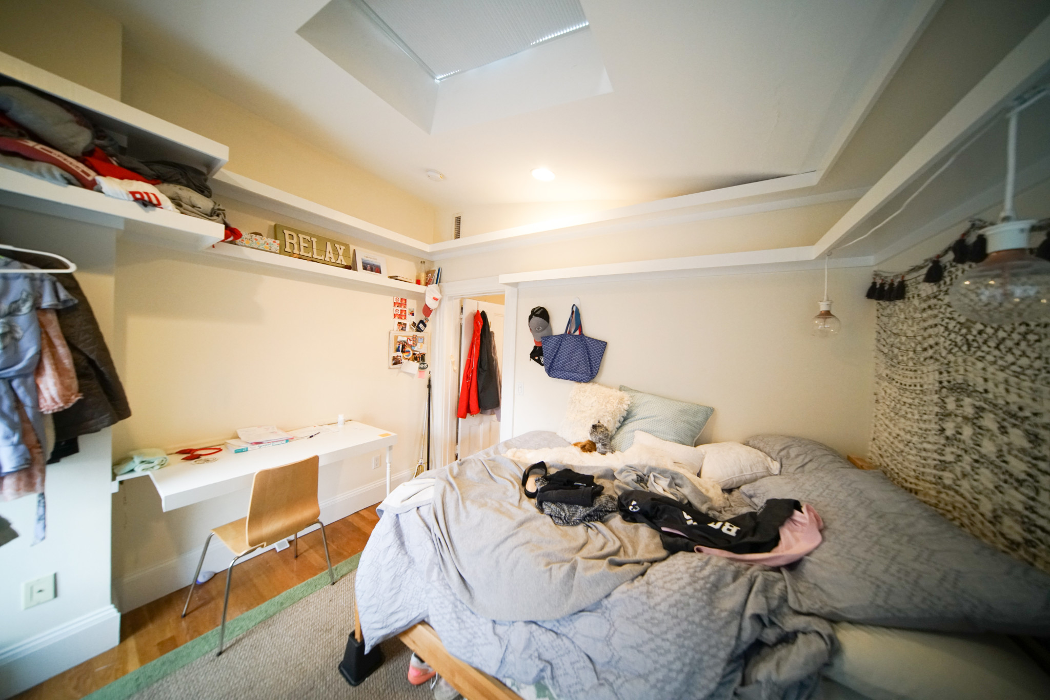 7 bed, 2 bath apartment for rent at 47 Ashford St Unit 2, Allston — photo 6 of 19