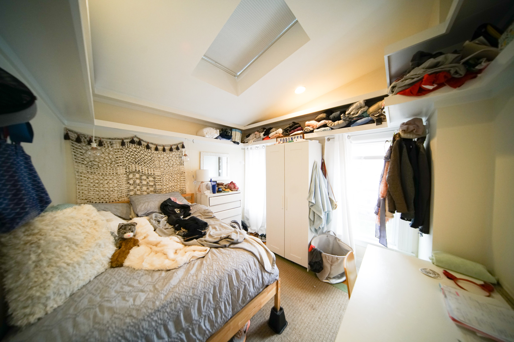 7 bed, 2 bath apartment for rent at 47 Ashford St Unit 2, Allston — photo 9 of 19