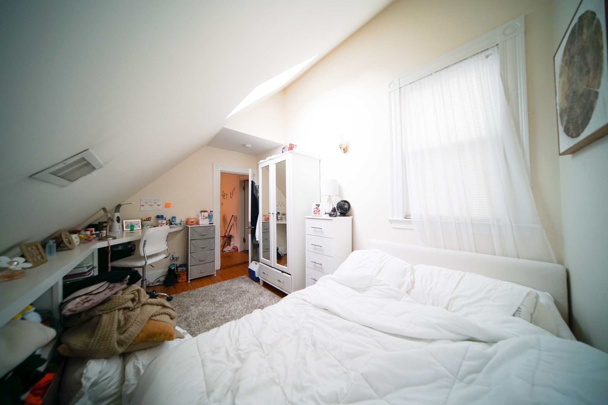 7 bed, 2 bath apartment for rent at 47 Ashford St Unit 2, Allston — photo 11 of 19