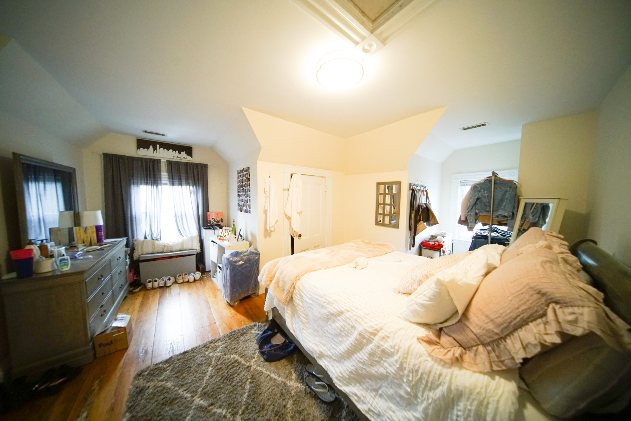 7 bed, 2 bath apartment for rent at 47 Ashford St Unit 2, Allston — photo 2 of 19