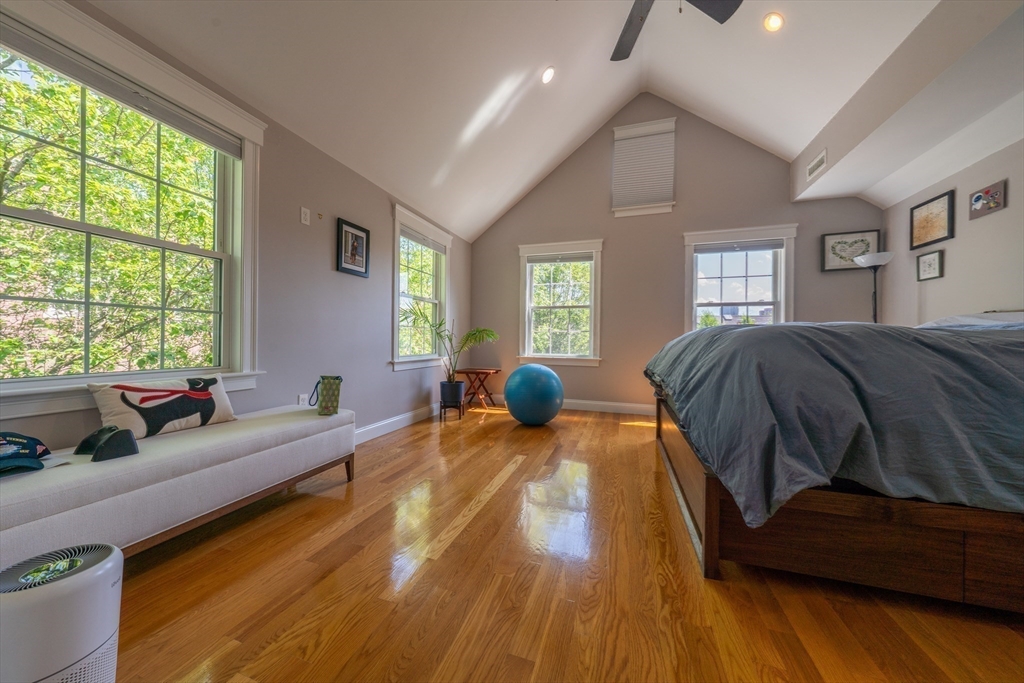 66 Thorndike, East Cambridge