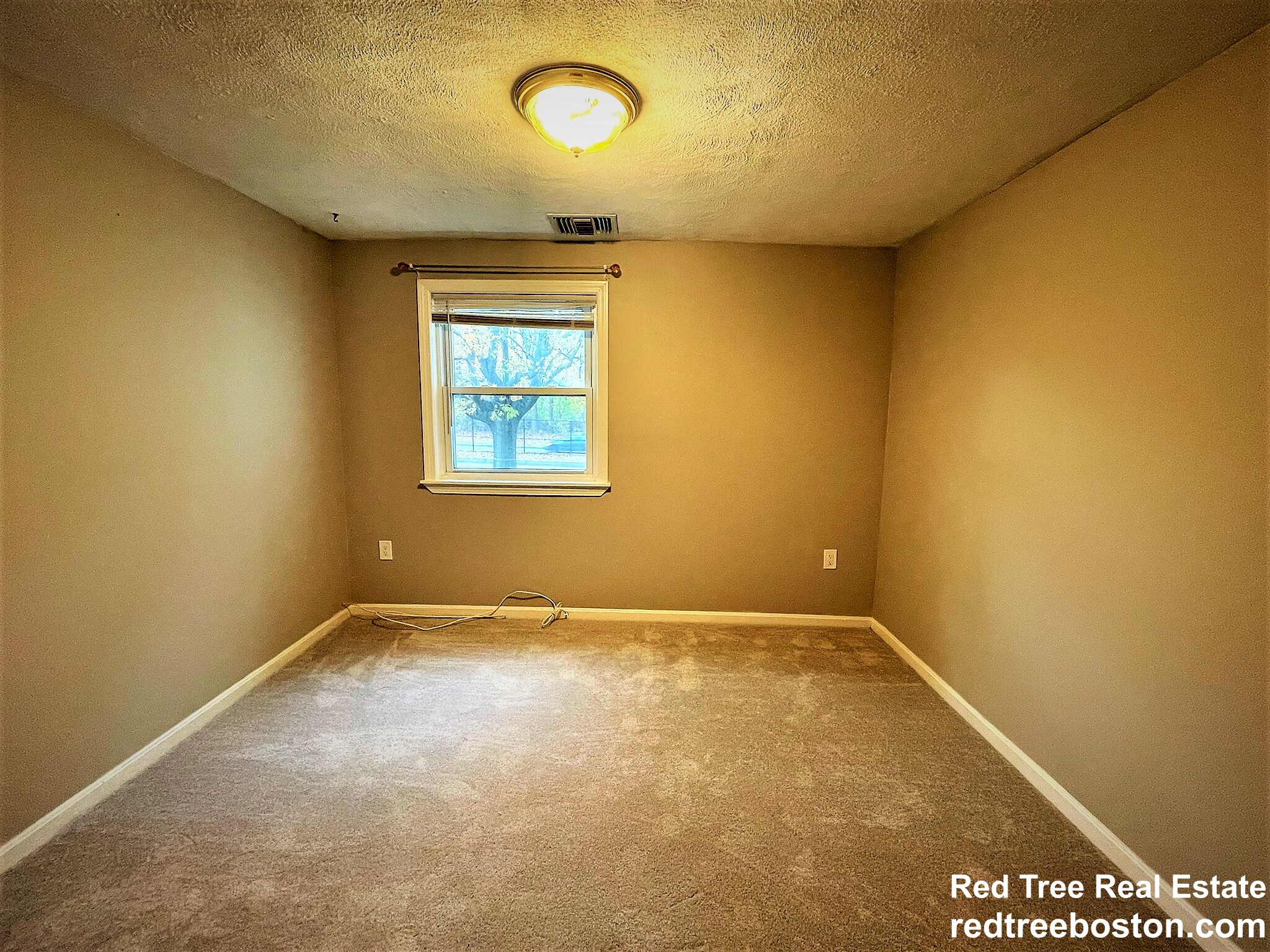 1212 Vfw Pkwy, West Roxbury