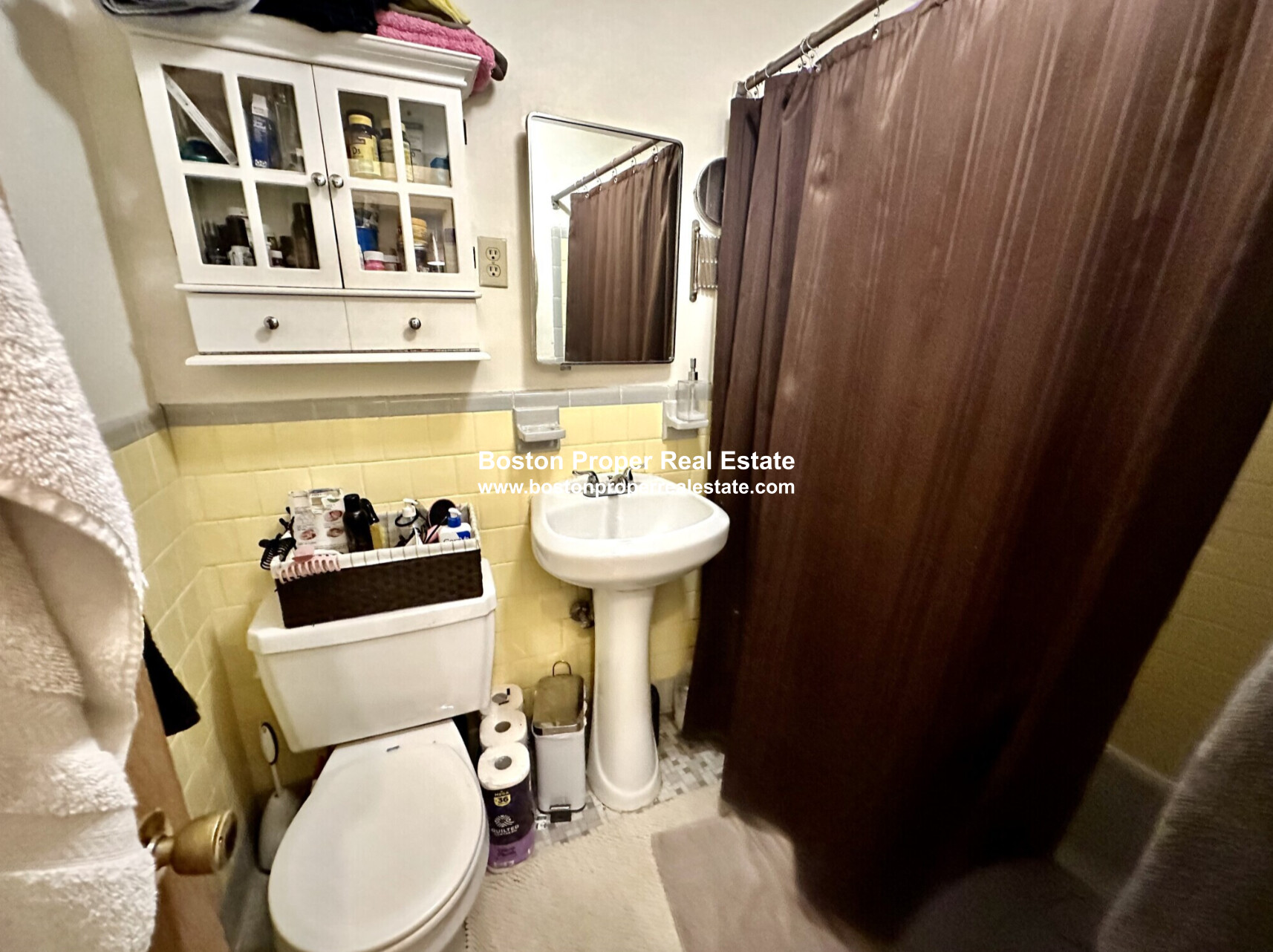 1071 Beacon St, Longwood