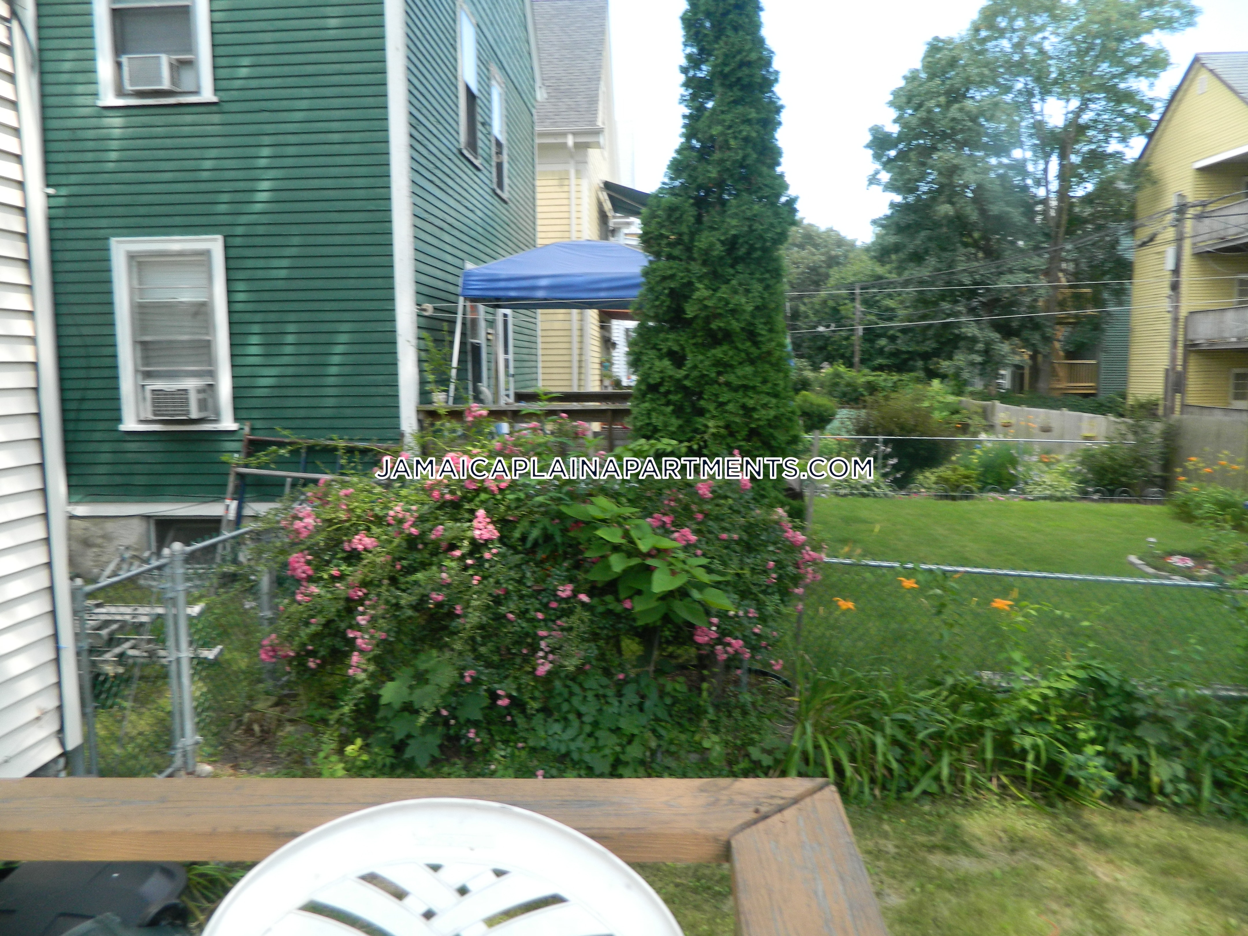 4 bed, 2 bath apartment for rent at 11 Rosemary St Unit 1, Jamaica Plain — photo 14 of 14