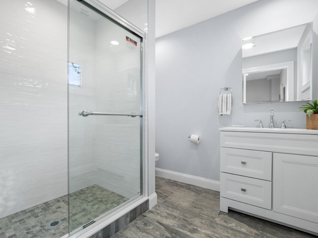 11 Naviens Ln, Bleachery