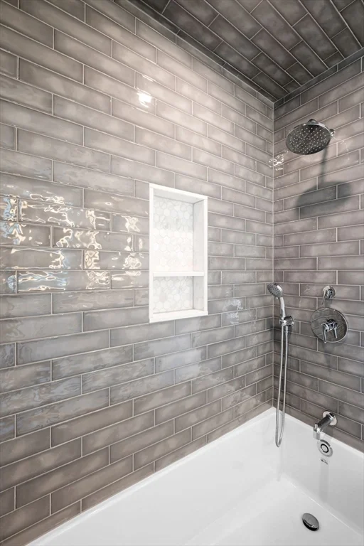 60 Ellsworth Rd, Peabody