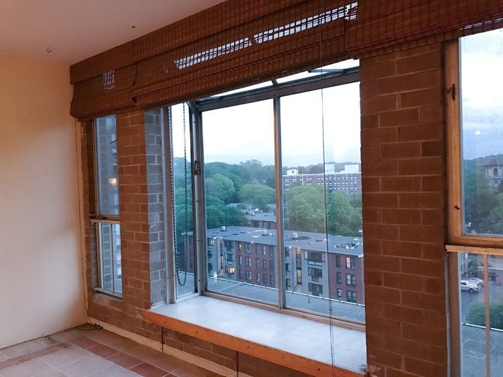 33 Pond Ave, Brookline