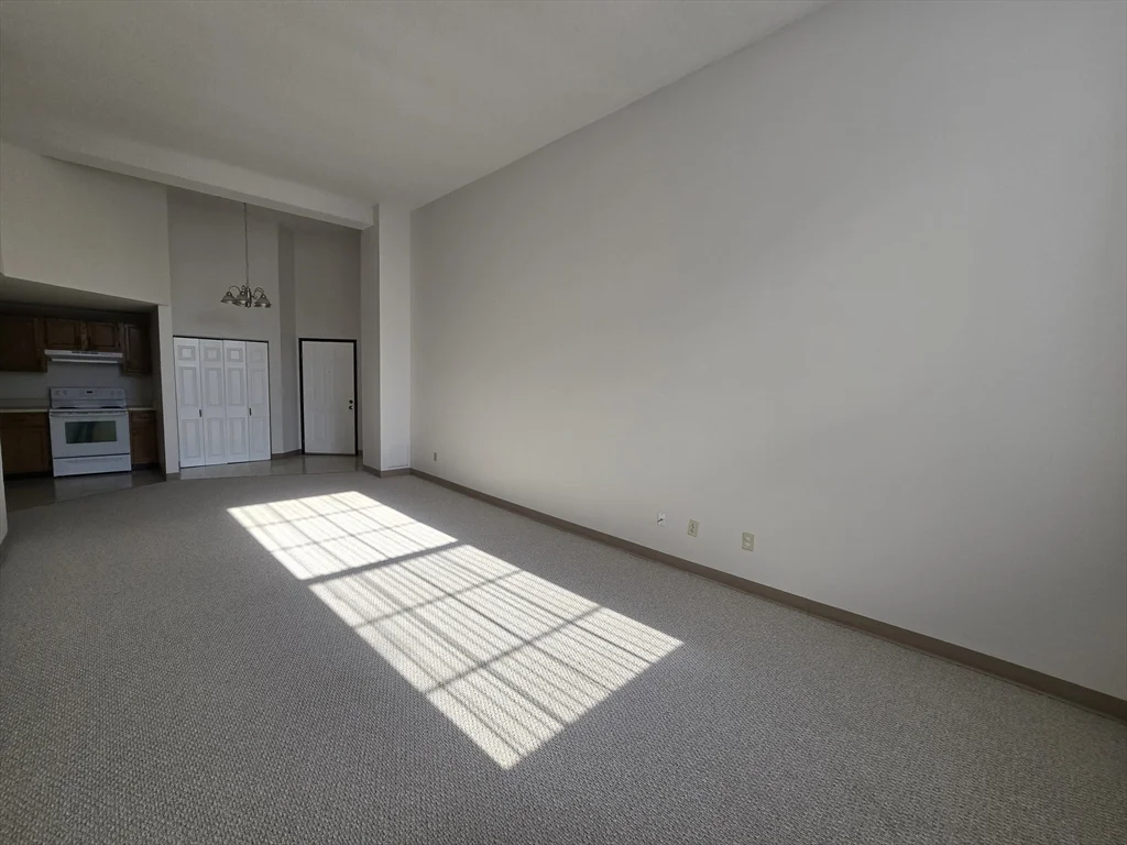 130 Beach St, Quincy