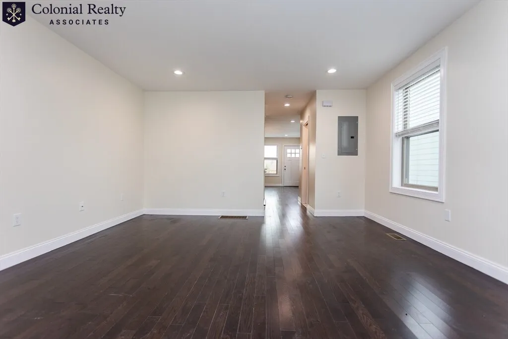 478 Fulton St, Medford