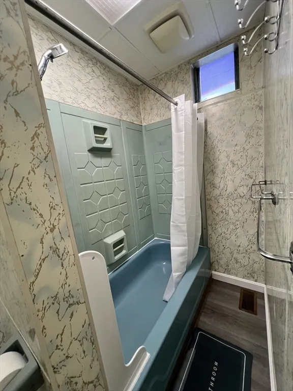 92 Columbia St, The Port