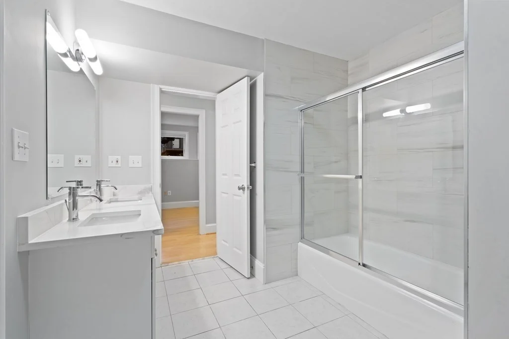 320 W Broadway, South Boston