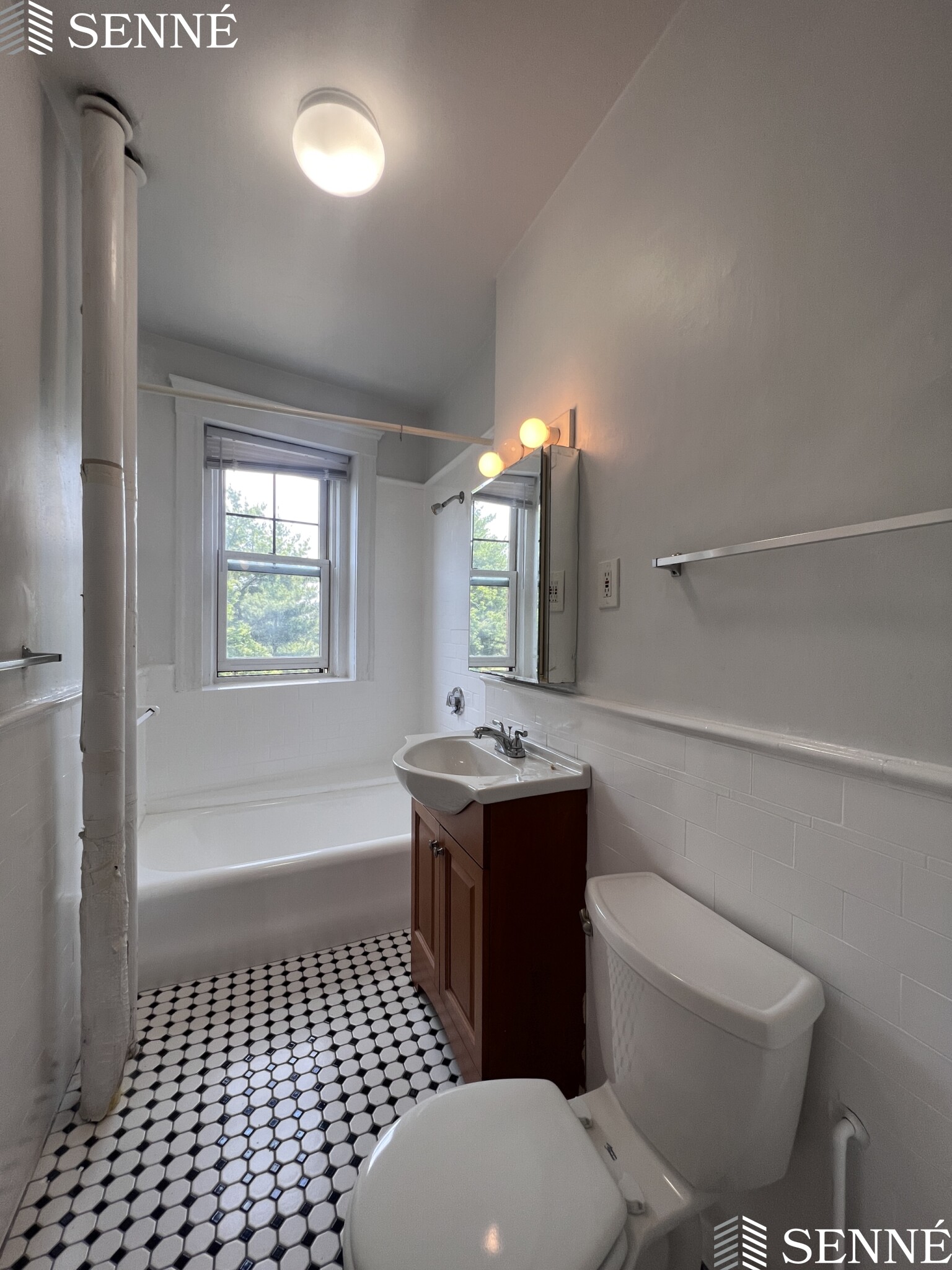 1558 Massachusetts Ave, Neighborhood Nine