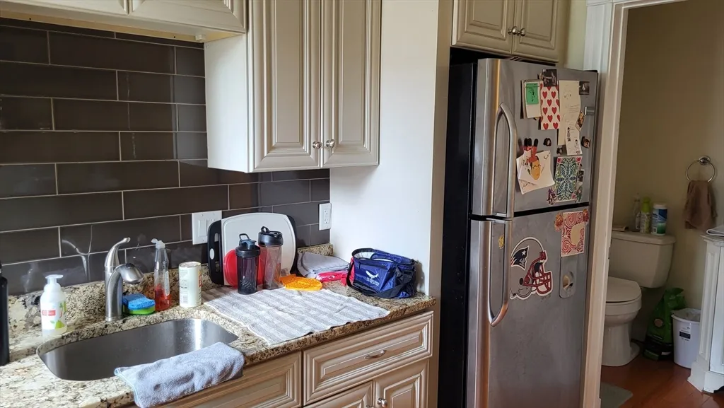 11 Linden St, Allston