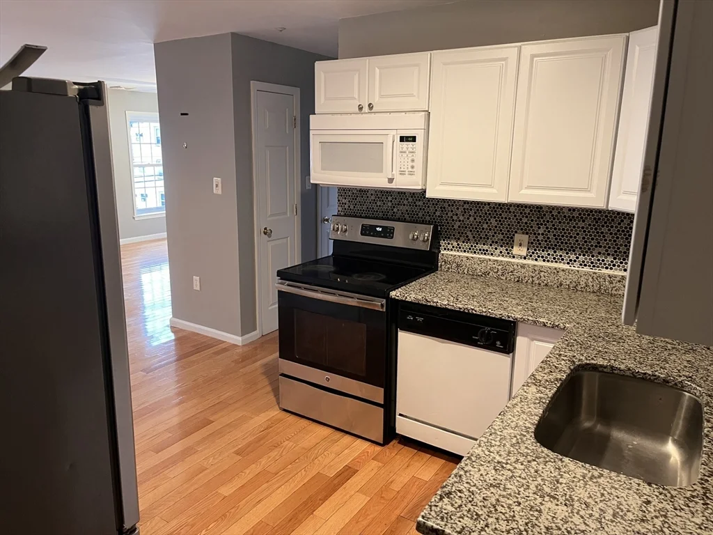 242 Park Ave, Revere