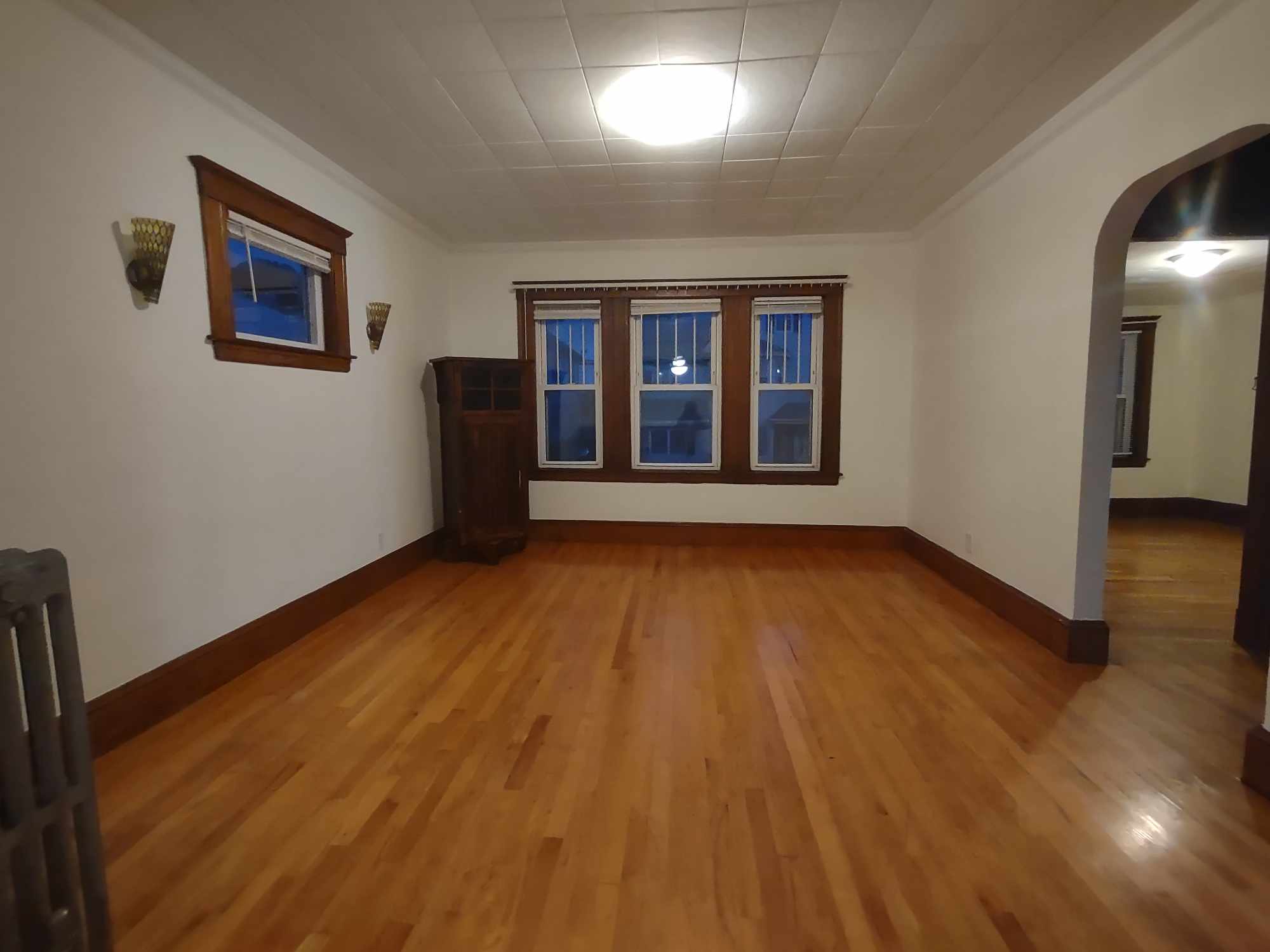 4 bed, 1 bath apartment for rent at 223 Ferry St Unit 2, Everett — photo 7 of 11