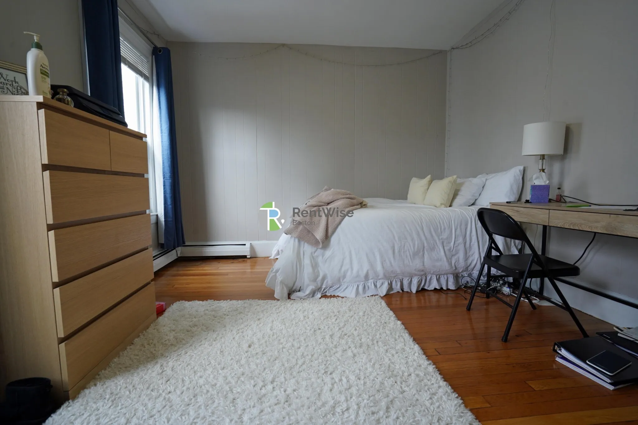 2 Ashford Ct, Allston