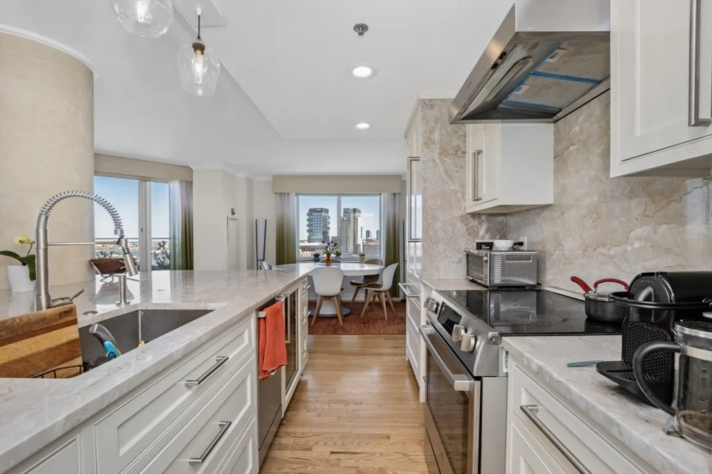 8 Museum Way, East Cambridge