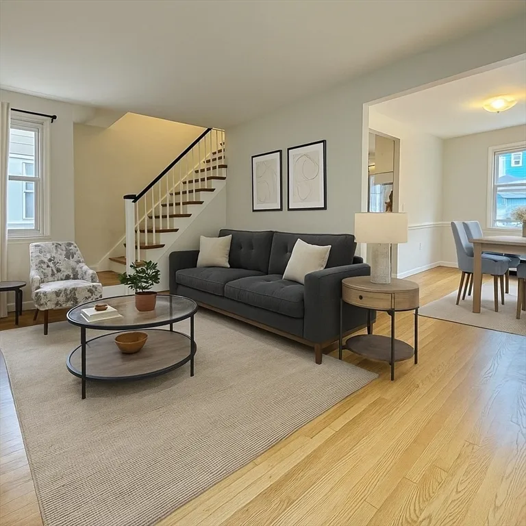 112 Rowe, Auburndale