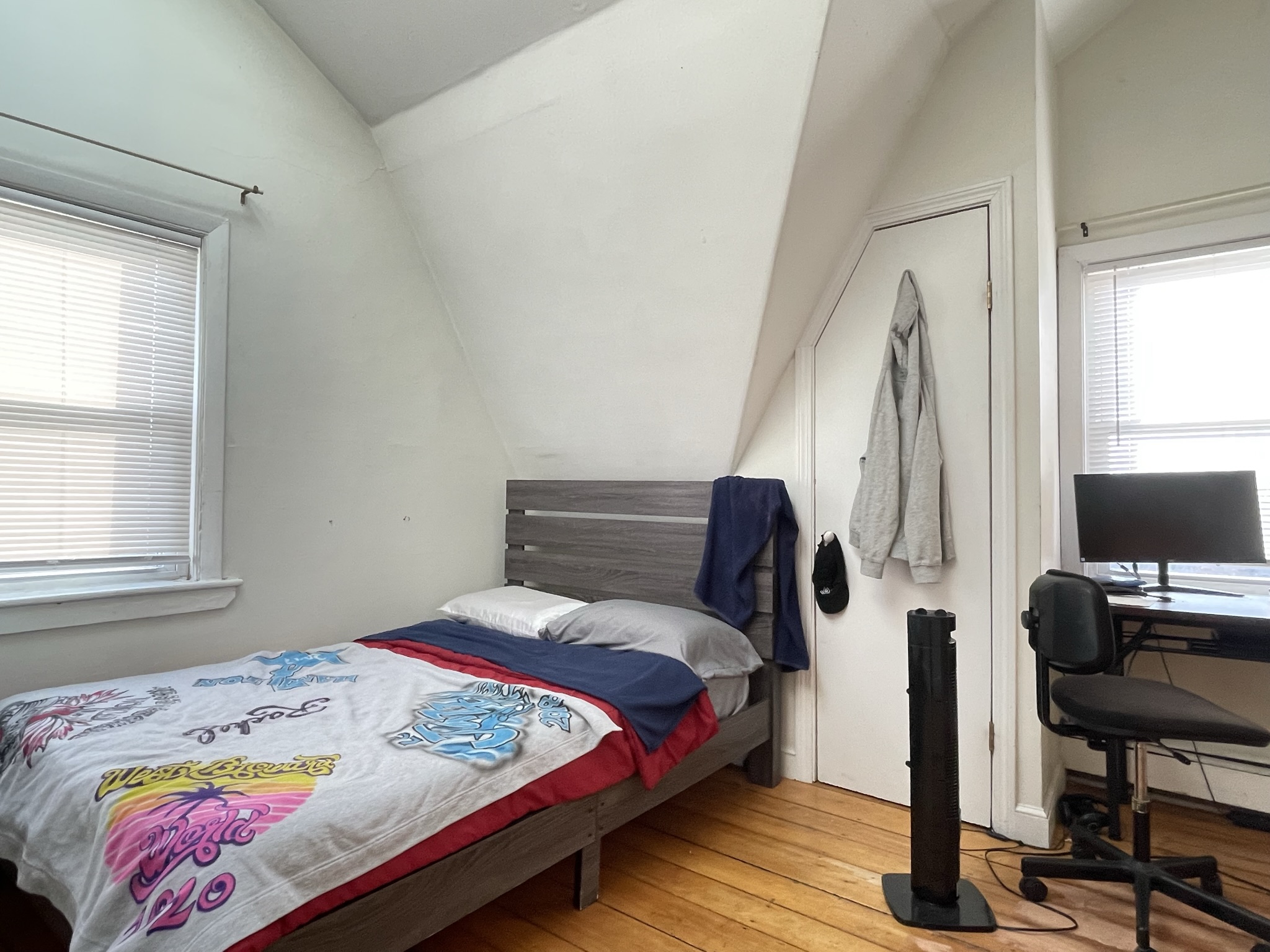 839 Parker St, Mission Hill